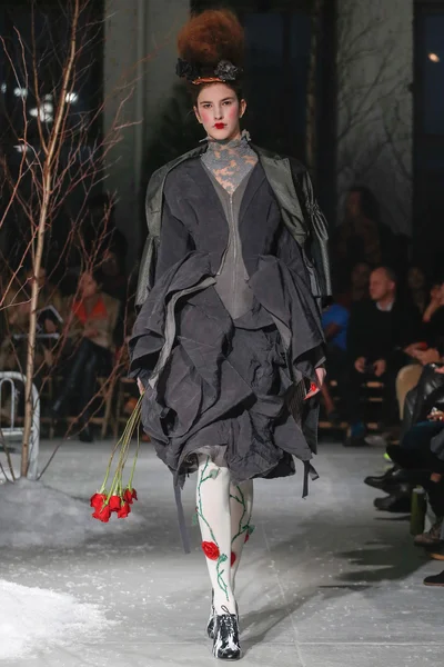 Look 9